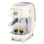 ⁦Smeg Manual espresso coffee machine with cold brew ECF03CREU⁩ - الصورة ⁦2⁩