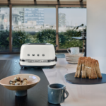 ⁦Smeg Toaster TSF01 | Shade Green Porsche x SMEG TSF01PSGEU⁩ - الصورة ⁦11⁩