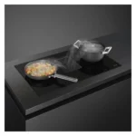 ⁦Smeg Induction Hob with Integrated Hood 80 cm HOBD482D2⁩ - الصورة ⁦4⁩